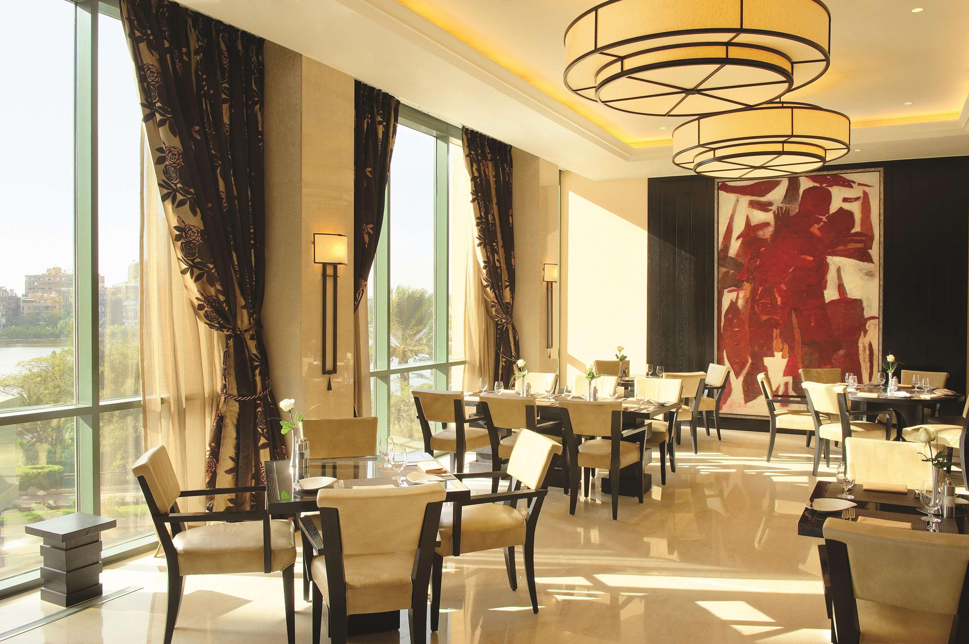 Fairmont Nile City Le Caire Restaurant photo